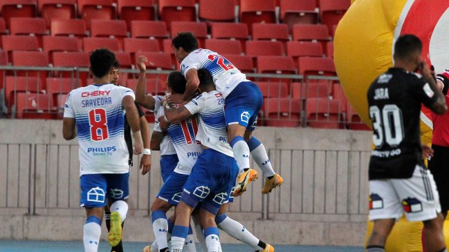 Universidad Católica goleó a Colo Colo con tremenda remontada y conquistó la Supercopa