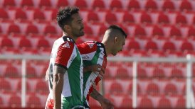 La molestia del "Mago" Jiménez tras caerse al patear un penal contra Deportes Antofagasta