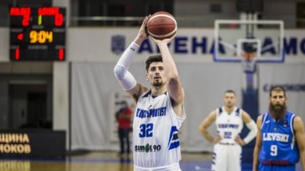 Nicolás Carvacho y Esteban Salinas tuvieron destacadas actuaciones en Bulgaria y España