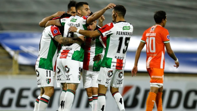 Palestino batió en vibrante partido a Cobresal y clasificó a la fase de grupos de la Sudamericana
