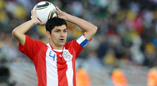El ex futbolista paraguayo Denis Caniza fue hospitalizado grave por Covid-19