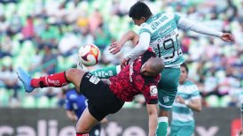 Claudio Baeza tuvo presencia en derrota de Toluca ante Santos Laguna en la liga mexicana