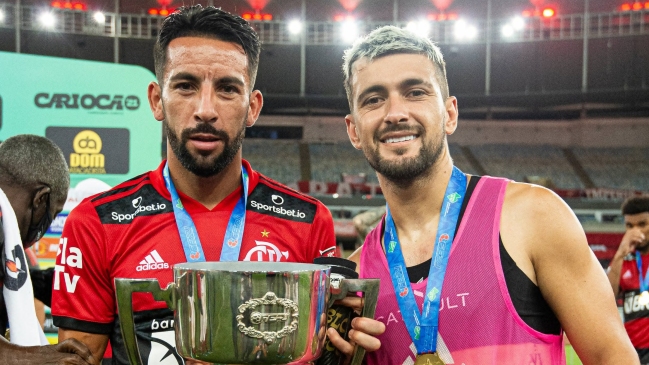 Mauricio Isla ganó un nuevo título junto a Flamengo