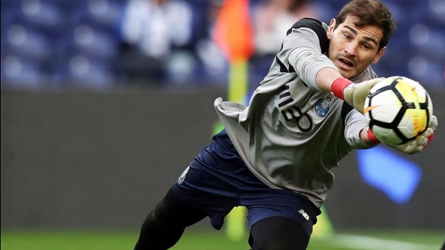 Iker Casillas debió ser atendido de urgencia tras fuertes dolores en su pecho