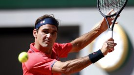 Roger Federer arrasó con Istomin en su estreno en Roland Garros