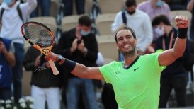 Rafael Nadal mantuvo su paso firme en la arcilla de Roland Garros