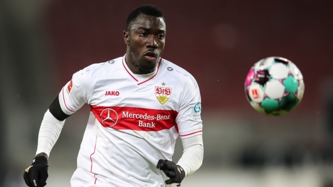Delantero congoleño lleva dos años jugando en la Bundesliga con falsa identidad