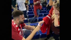 Hincha turco pidió matrimonio a su novia en las tribunas durante el duelo de Eurocopa ante Italia