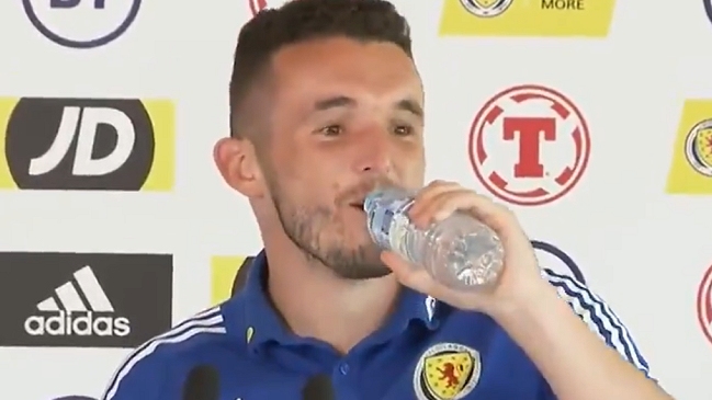 Escocia se sumó al lío de las bebidas en la Eurocopa: "¿No hay Coca-Cola?"