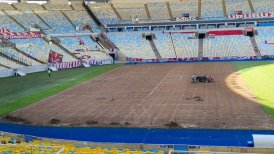 La cancha del Estadio Maracaná es sometida a reparaciones para la final de la Copa América