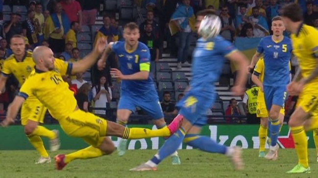 Ucrania perdió a Artem Besedin para el resto de la Eurocopa por horrible lesión
