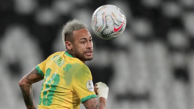 Oscar Ruggeri criticó duramente a Neymar: "No tiene códigos en la cancha"