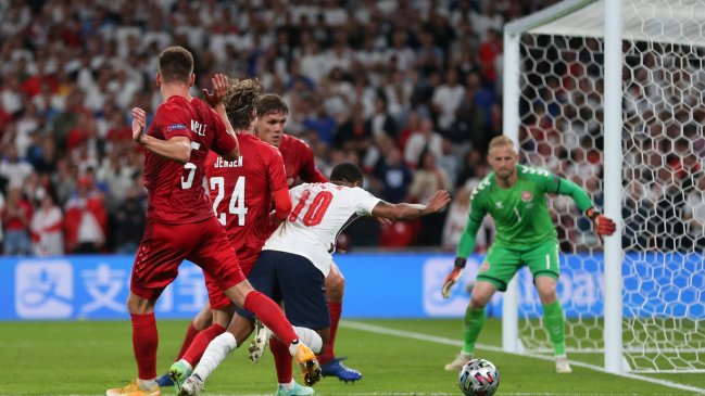 ¿Fue penal o no? El polémico cobro para Inglaterra ante Dinamarca en la Euro 2020