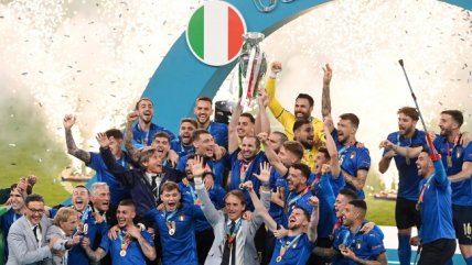 El momento más esperado: Chiellini levantó la segunda Eurocopa en la historia de Italia