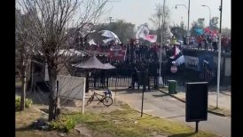 Hinchas de Colo Colo invadieron el Estadio Monumental durante el "arengazo"