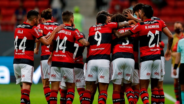 Flamengo con Mauricio Isla goleó a Defensa y Justicia y avanzó a cuartos en la Libertadores