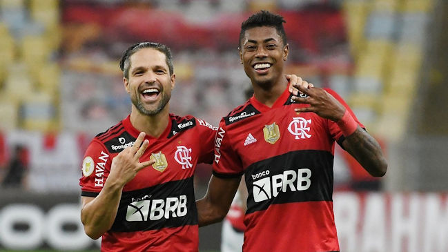 Flamengo contó con un inspirado Bruno Henrique y aplastó a Sao Paulo en el Brasileirao
