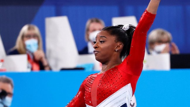 Simone Biles se retiró de la final individual para centrarse en su salud mental