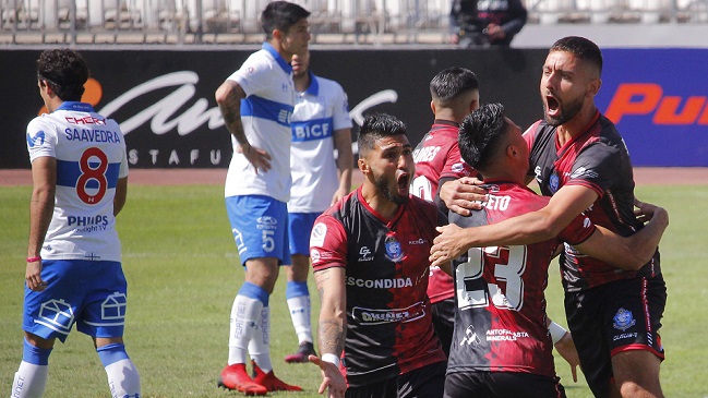 Universidad Católica cayó ante Antofagasta y perdió el liderato del Campeonato Nacional