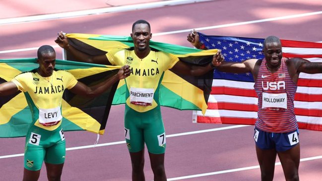 El jamaicano Parchment batió al favorito Holloway y ganó el oro en los 110 metros vallas