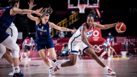 Estados Unidos arrasó con Serbia y defenderá la corona olímpica en la final del baloncesto femenino