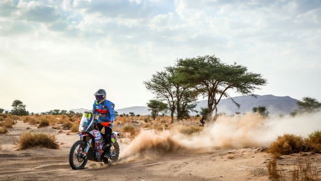 Tomás de Gavardo se retrasó y cedió el primer lugar en el Rally de Marruecos