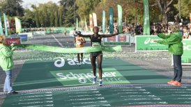 El keniano Elisha Rotich y la etíope Tigist Memuye ganaron el maratón de París