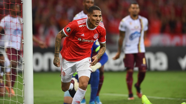 Paolo Guerrero dejó de ser jugador de Internacional y busca club