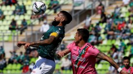 Santiago Wanderers se enredó con empate ante Palestino y sigue sumido como colista