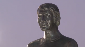 Colo Colo inauguró la estatua de Francisco "Chamaco" Valdés