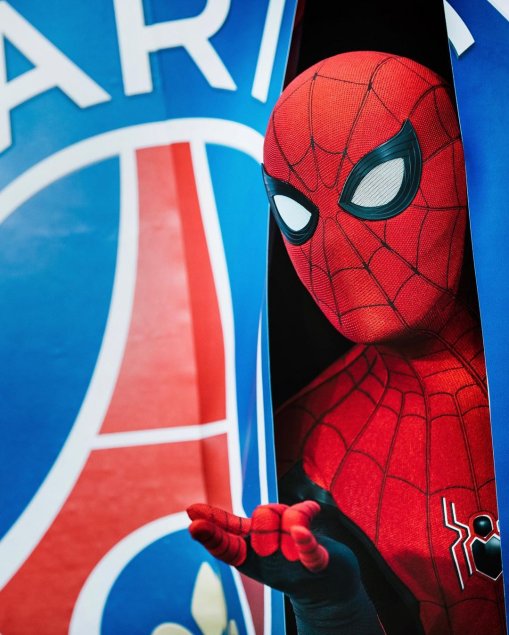 Fotos] Spider-Man visitó a PSG y se robó el show en el Parque de los  Príncipes 