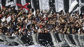Colo Colo es el favorito: Encuesta reveló de qué equipos son los hinchas migrantes en Chile