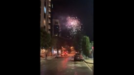 ¿Clima hostil? Se lanzaron fuegos artificiales en los alrededores del hotel de La Roja en La Paz