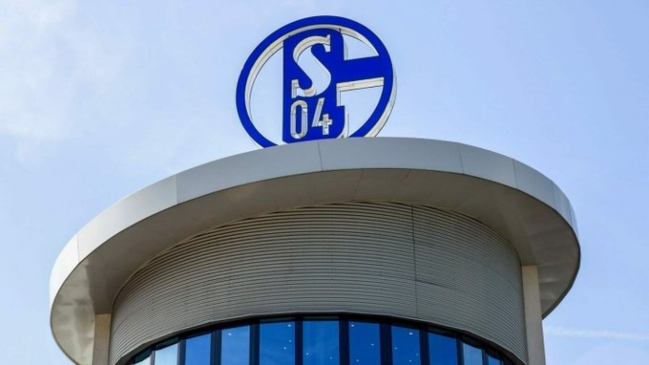 Schalke 04 anunció que sacará de su camiseta a patrocinador ruso