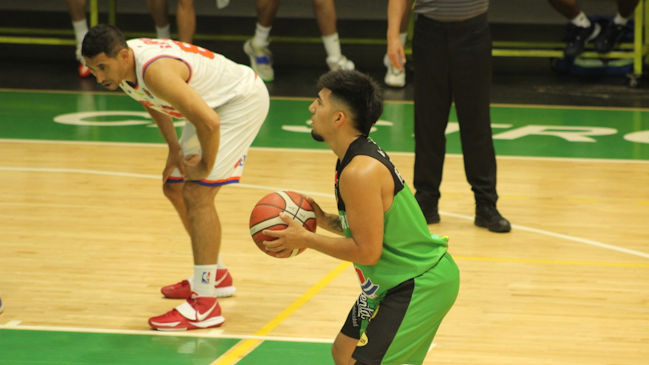 Municipal Puente Alto derrotó a Deportes Castro y sigue en lo alto de la Liga Nacional de Baloncesto