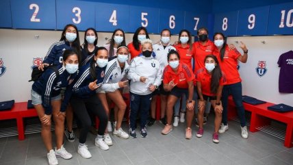 "Nuevo camarín de las Leonas": El regalo al equipo femenino de la U en el Día Internacional de la Mujer