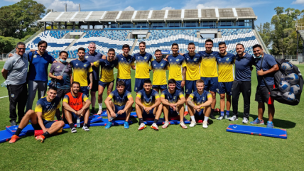 Everton realizó su última práctica antes de enfrentar a Estudiantes de La Plata en Argentina