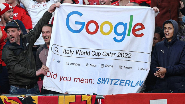 Hinchas suizos se burlaron de Italia por quedar fuera del Mundial de Qatar 2022