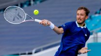 Medida de gobierno británico mantiene en vilo presencia de Medvedev en Wimbledon
