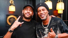 Ronaldinho defendió a Neymar de críticas en PSG: Es uno de los mejores jugadores del mundo