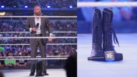 Simbólico: Triple H colgó sus botas en Wrestlemania