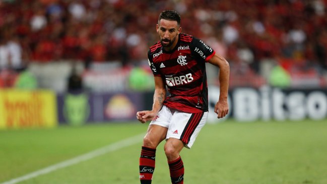 Mauricio Isla fue titular en empate de Flamengo y Palmeiras en el Brasileirao