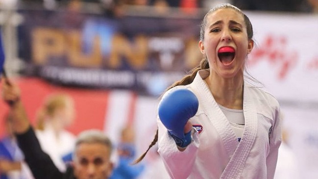 Valentina Toro logró medalla de oro en el Sudamericano de Karate