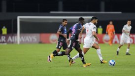 Eduardo Vargas sumó minutos en intenso empate de Atlético Mineiro con Independiente del Valle