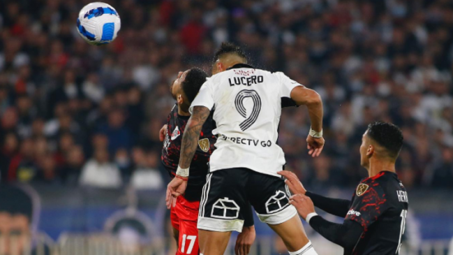 Juan Martín Lucero anotó de cabeza el gol del honor de Colo Colo ante River Plate