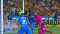 El increíble gol que se perdió Iván Morales ante Tigres en los cuartos de final del Clausura mexicano