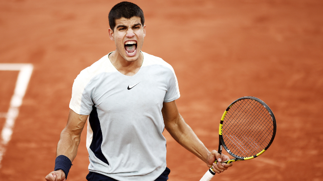 Alcaraz superó un punto de partido y se exigió al máximo para batir a Ramos en Roland Garros