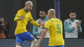 Brasil superó con lo justo a Japón gracias a Neymar