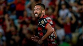 Directiva de Flamengo espera oferta de la UC por Mauricio Isla