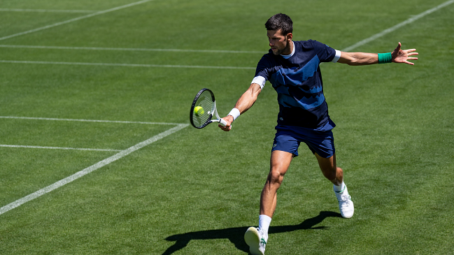 Novak Djokovic ya se entrena en Wimbledon